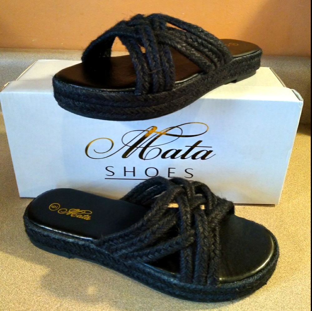 NIB Ladies sandals
